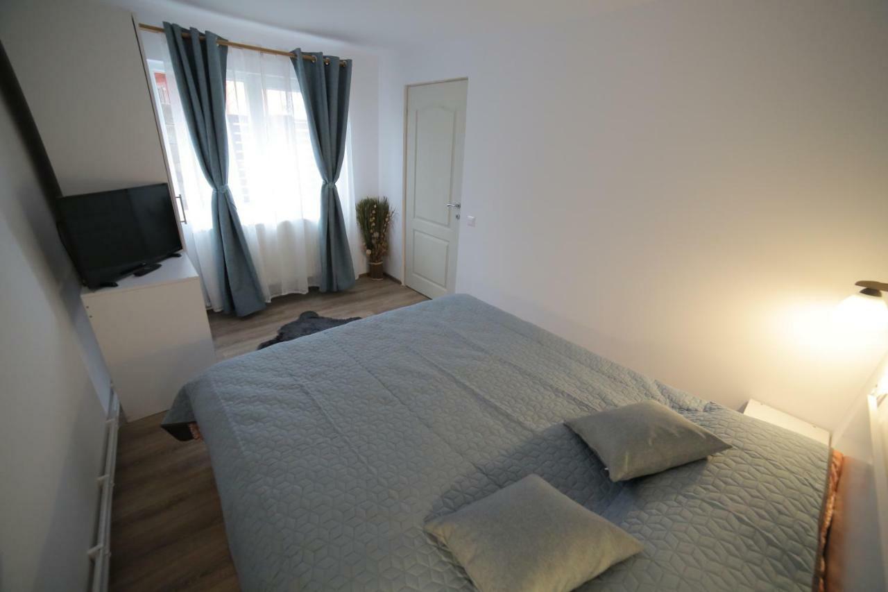 Birami Studio Apartment Сибиу Екстериор снимка